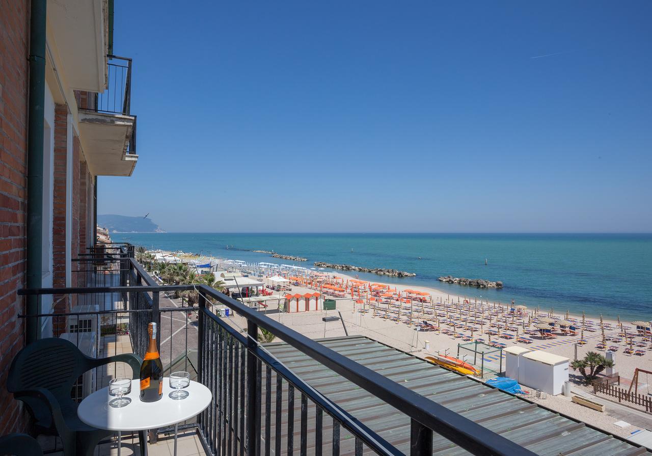Hotel Bianchi Nicola بورتو ريكاناتي المظهر الخارجي الصورة